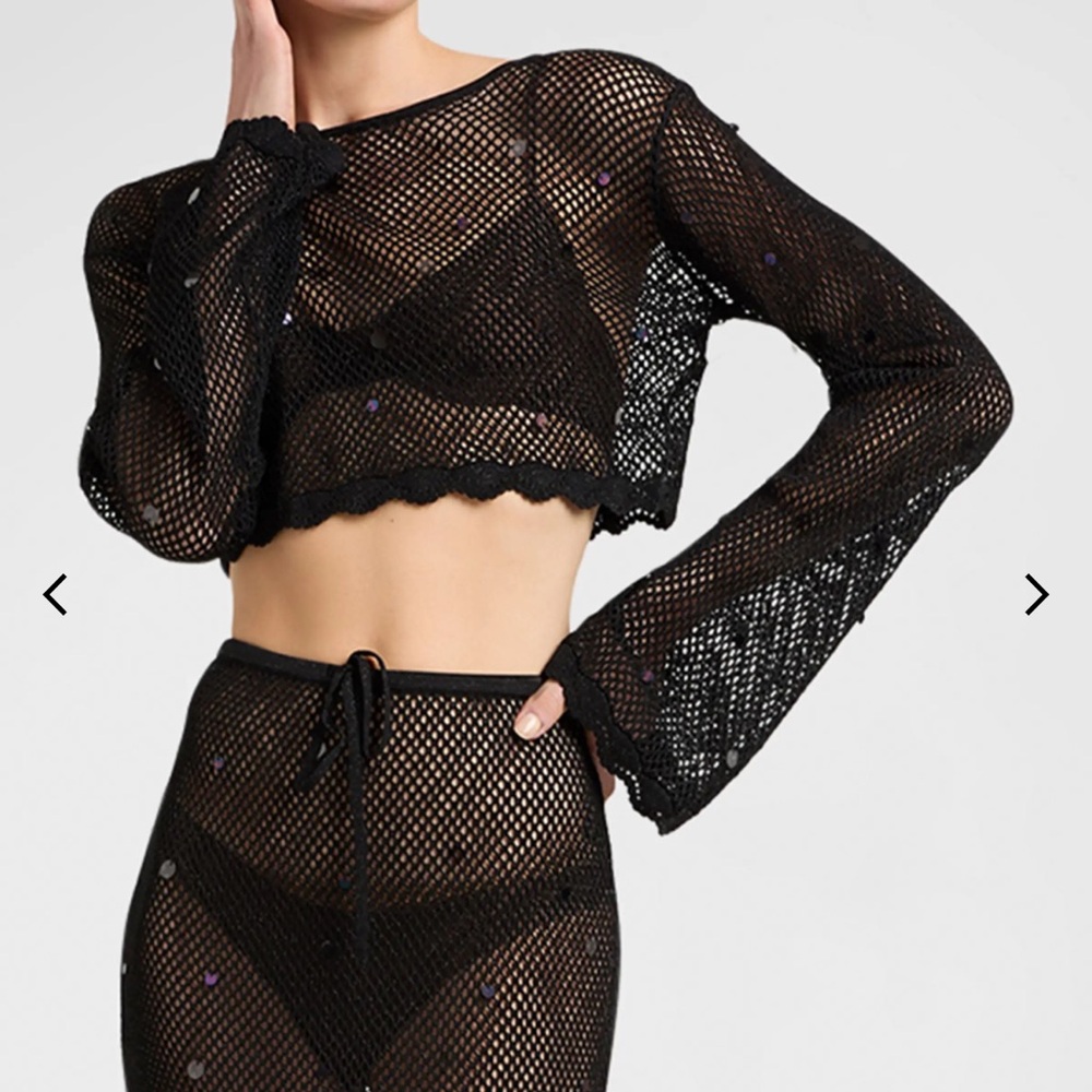 🆕cinq à sept Black Sheer Mesh Top - Cropped Long Sleeve nwt